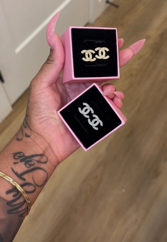 Double cc earrings